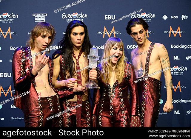 23 May 2021, Netherlands, Rotterdam: Guitarist Thomas (l-r), guitarist Ethan, bassist Victoria and singer Damiano and from the band ""Maneskin"" (Italy) rejoice...