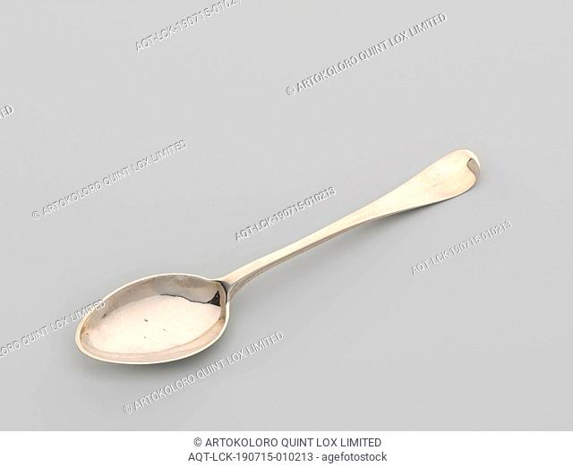 Dessert spoon with the helmet sign Clifford, The egg-shaped bowl is connected by means of some praise to the flat, curved handle