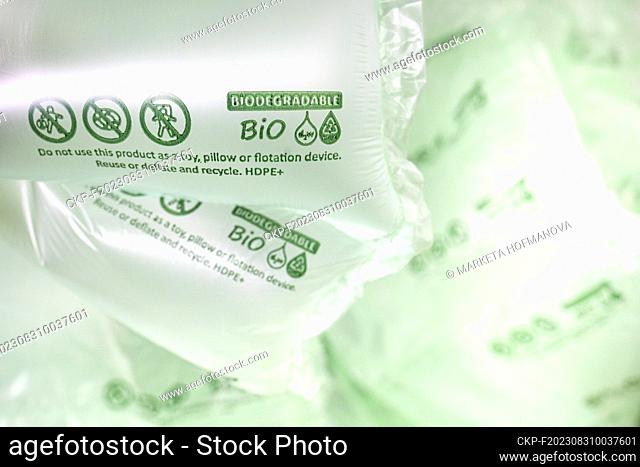 Biodegradable, BIO. AirPouch. Recycled Film GeoTech, a product of automated packaging systems, Autobag, Recyclable. Air cushions, packaging materials