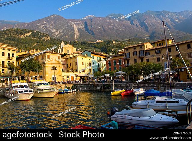 Stadtansicht, Malcesine, Gardasee, Italien | Malcesine, Lake Garda, Italy