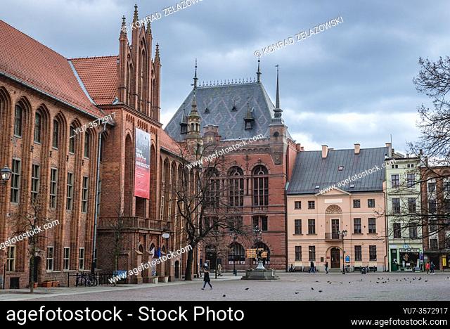 Artus Manor and Gothic Old Town City Hall, main secular building of Torun city Old Town, Kuyavian Pomeranian Voivodeship of Poland