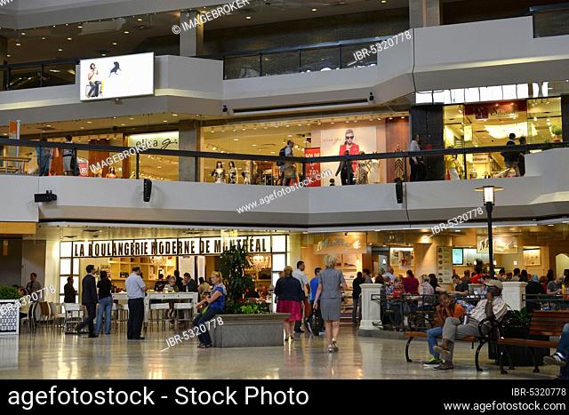 Shopping Centre, Complexe Desjardins, Rü Sainte-Catherine Ouest, Montreal, Quebec, Canada, North America