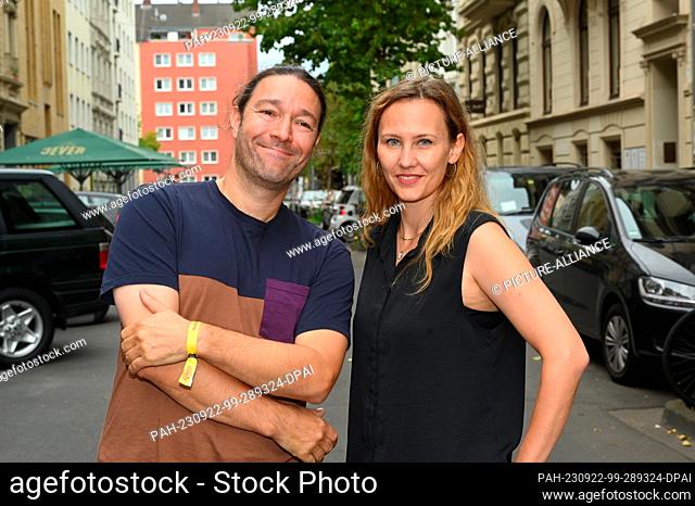 21 September 2023, North Rhine-Westphalia, Cologne: Comedian, music group, Youtuber Luksan Wunder - Charlotte Hübsch & Sandro de Lorenzo - poses at the...