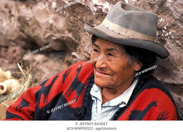 Peruvian elder in the market at Pisac, The Sacred Valley of the Incas, north of Cusco, Peru