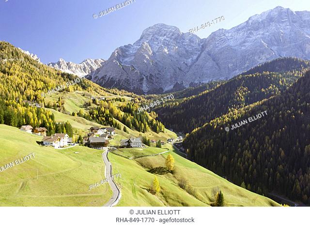 Autumn colour in the Dolomites of South Tyrol, Italy, Europe