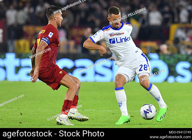 The Lecce player Remi Oudin and the Roma player Lorenzo Pellegrini during the match Roma v Lecce at the Stadio Olimpico. Rome (Italy), October 09th, 2022