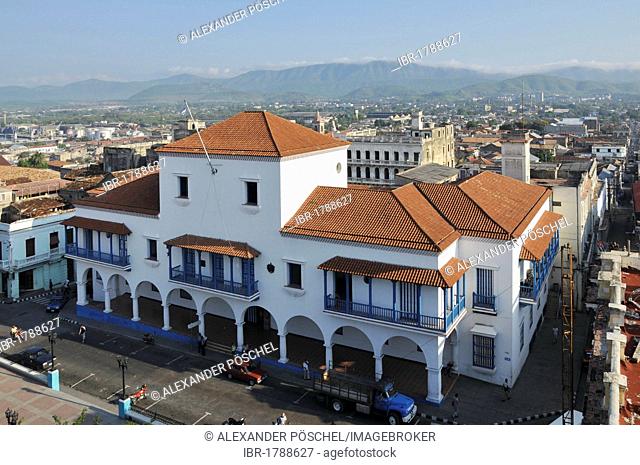 Fidel Castro balcony, town hall, Parque Cespedes park, Santiago de Cuba, historic district, Cuba, Caribbean, Central America
