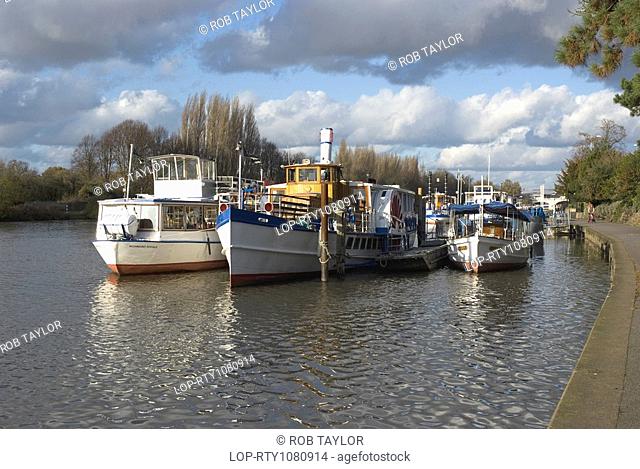 England, London, Kingston upon Thames, Yarmouth Belle steamboat moored alongside other pleasure boats on the River Thames at Kingston upon Thames