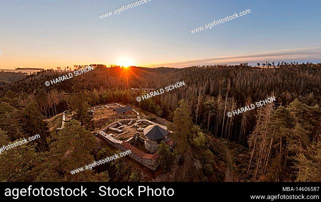 Germany, Thuringia, Remptendorf, Weisbach, Wysburg, ruin, foundation walls, forest, railroad bridge in background, sunrise, overview, aerial photo