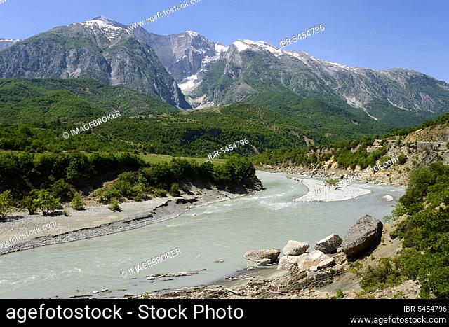 River Vjosa near Stembec, SH75, Mount Mali i Drites, Nemeckes Mountains, Albania, Europe