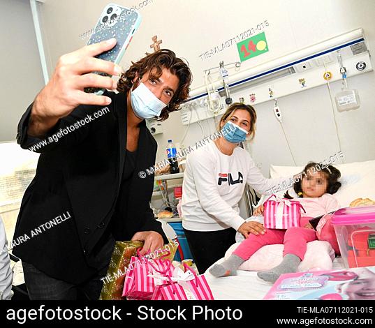 The actor Can Yaman visits the little patients to bring them gifts and sweets in the Department of Pediatric Neonatology of Policlinico Umberto I Hospital