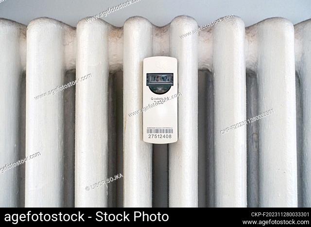 cast-iron heater, central heating, consumption metre (CTK Photo/Libor Sojka)