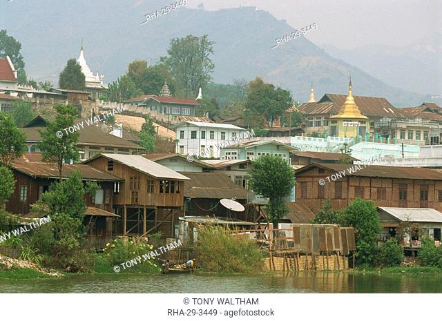 Town houses and stupas in centre of ruby mining area, Mogok, Mandalay District, Myanmar Burma, Asia