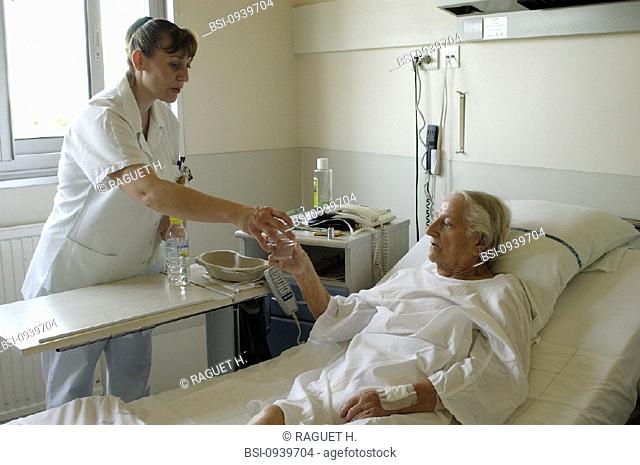 ELDERLY HOSPITAL PATIENT<BR>Photo essay from hospital.<BR>Hospital of Reims, in the French region of Champagne-Ardenne. Gastrointestinal surgery division