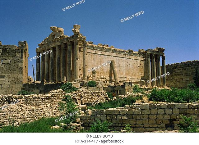Temple of Bacchus, Baalbek, UNESCO World Heritage Site, northern Beqaa, Lebanon, Middle East