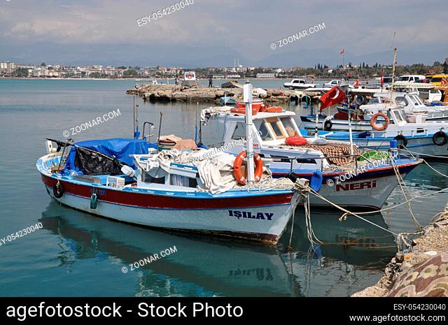 side, türkei, lykien, türkische riviera, hafen, fischerhafen, fischerboot, fischerboote, boot, boote, mittelmeer, meer, süden
