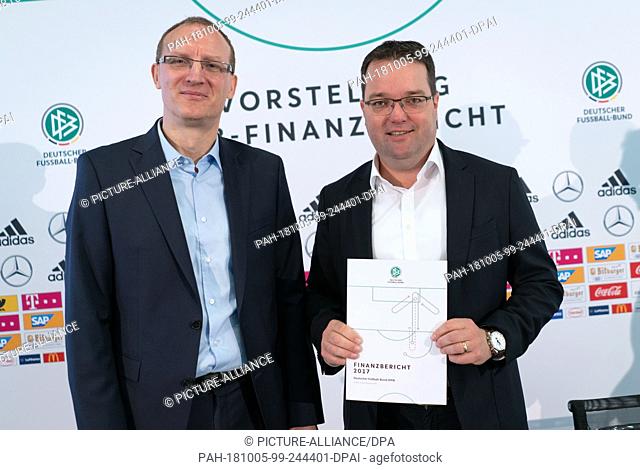 05 October 2018, Hessen, Frankfurt-Main: Dirk Moldenhauer (l), Head of the Finance Department of the German Football Association (DFB)