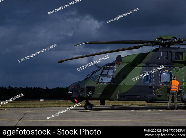 20 September 2022, Lower Saxony, Faßberg: A German Army NH90 multi-purpose helicopter stands on the launch pad. Photo: Philipp Schulze/dpa