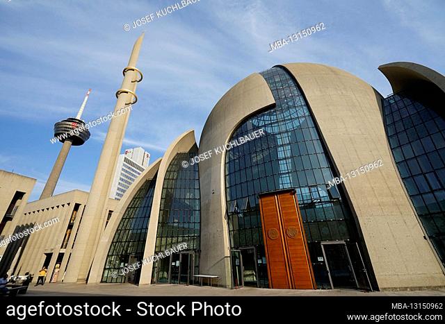 Germany, North Rhine-Westphalia, Cologne, Cologne-Ehrenfeld, DITIB central mosque, minaret, dome, television tower
