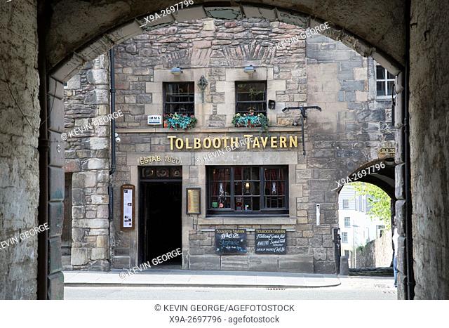 Tolbooth Tavern Pub on High Street - Royal Mile, Edinburgh, Scotland