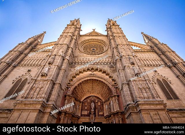 Spain, Balearic islands, Mallorca, Palma. The Cathedral of Santa Maria of Palma (Cathedral of St. Mary of Palma) also konwn as La Seu