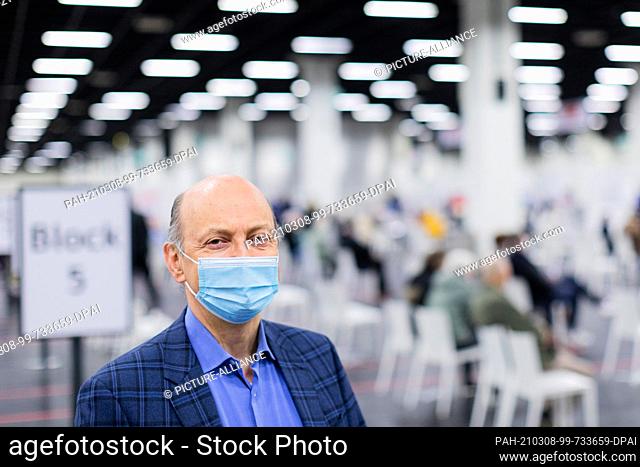 08 March 2021, North Rhine-Westphalia, Cologne: Johannes Nießen, head of the Cologne public health department, stands in the vaccination center at Koelnmesse