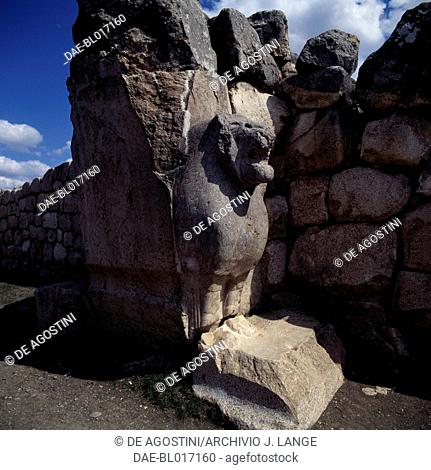 Lions' Gate set in the walls of Hattusa (Bogazkoy), capital of the Hittite empire (Unesco World Heritage List, 1986), Bogazkale, Turkey