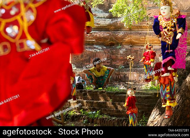 MYANMAR, BAGAN - OCTOBER 29, 2023: A girl is seen by a Buddhist temple. Yuri Smityuk/TASS