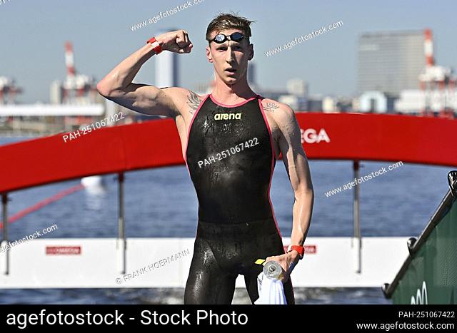 Florian WELLBROCK (GER), at the finish, jubilation, joy, enthusiasm, winner, Olympic champion, swimming, open water, long distance swimming