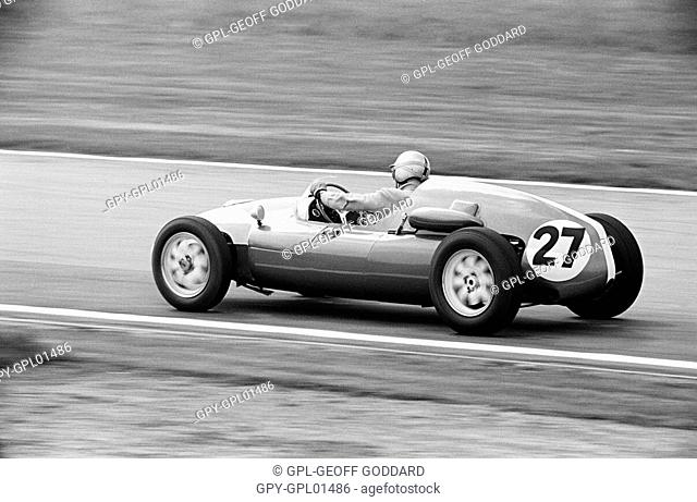18.04.60 XI Lavant Cup. Roy Salvadori - Cooper T51 Climax -finished 3rd Goodwood, England Easter Monday 1960