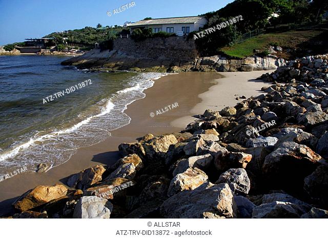 LOCKOUT PLETT BEACH; PLETTENBERG BAY, WESTERN CAPE, SOUTH AFRICA; 28/01/2011