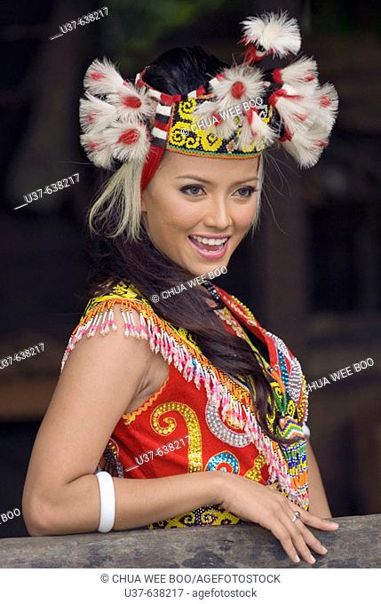 2007 Miss Fair & Lovely Contestat Sarawak Cultural Village wearing traditional native costumes