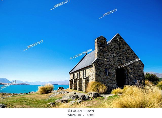 Church of the Good Shepherd, an old church overlooking turquoise blue Lake Tekapo, Tekapo, Mackenzie Distrtict, Canterbury Region, South Island, New Zealand