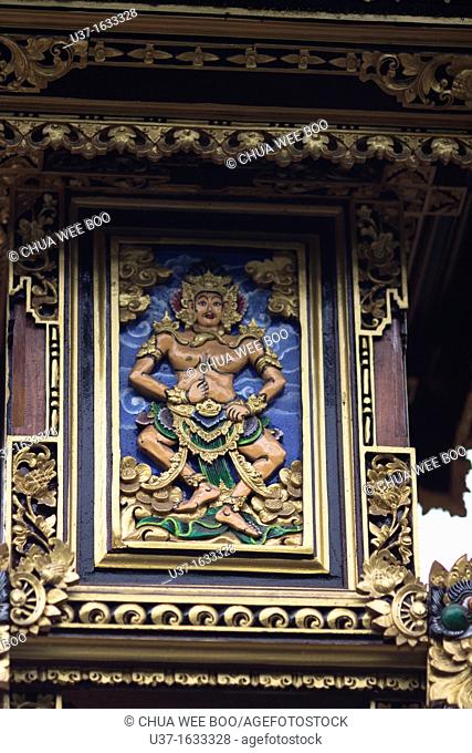 Building columns crafted with Hindu Gods, Seminyak Road, Bali