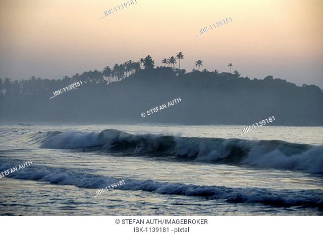 Waves, sunset, Talalla near Dondra, Indian Ocean, Ceylon, Sri Lanka, South Asia