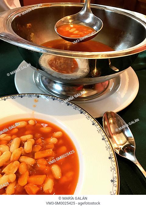 Beans stew serving