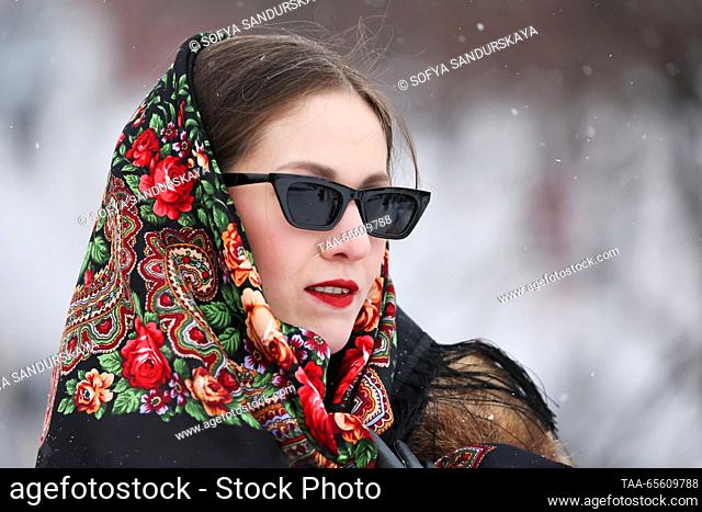 RUSSIA, MOSCOW - DECEMBER 10, 2023: A woman walks in Manezhnaya Square. Sofya Sandurskaya/TASS