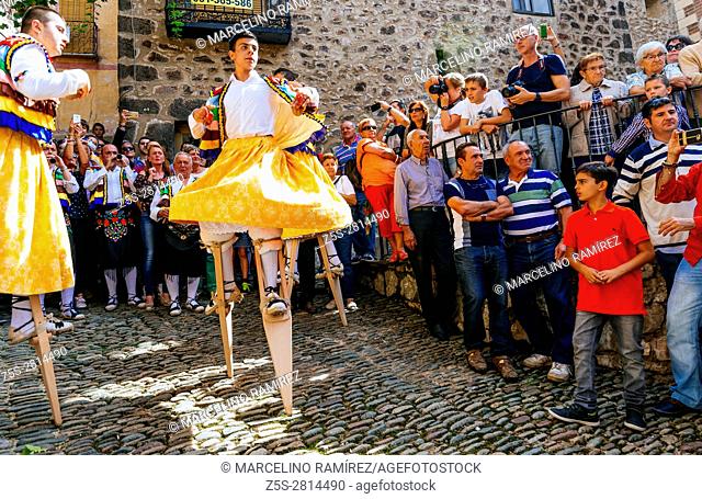 Slope of the dancers. Famous folkloric traditional celebration called the Danza de los Zancos, Stilt Dance. Anguiano, La Rioja, Spain, Europe