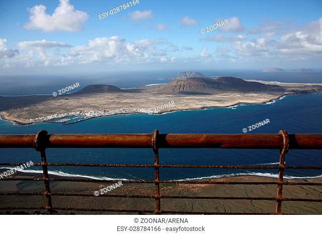 Lanzarote, view to La Graciosa
