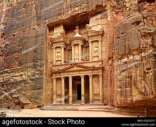 The Treasury or the Khazne in the rock city of Petra, Jordan, Middle East
