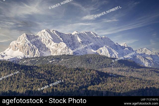 View over the wintry Wetterstein Mountains, Bavaria, Germany, Europe