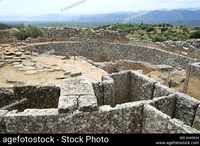 Tomb Round A, Mykenai, Mykenae, Mycenes, Royal Tombs, Mycenae, Argolis, Peloponnese, Greece, Europe