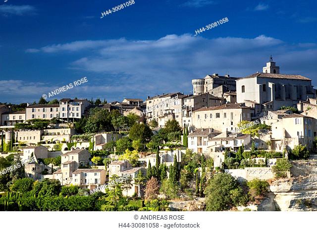 Blick auf das Dorf Gordes, Département Vaucluse, Region Provence-Alpes-Côte d?Azur, Frankreich, Europa|View at Gordes, Vaucluse, Provence-Alpes-Cote d'Azur