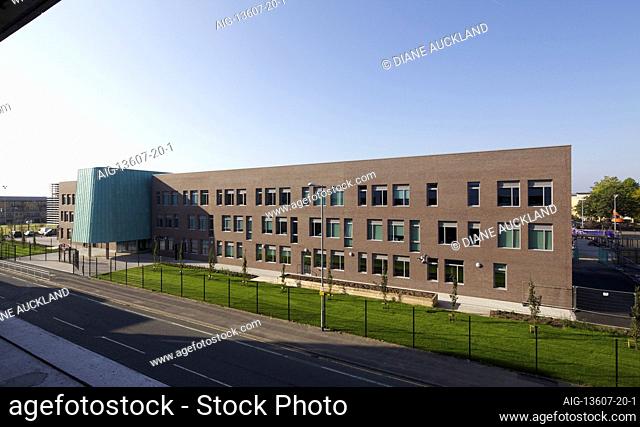 Trinity High School, Hulme Manchester, New high school in Manchester built by Willmott Dixon