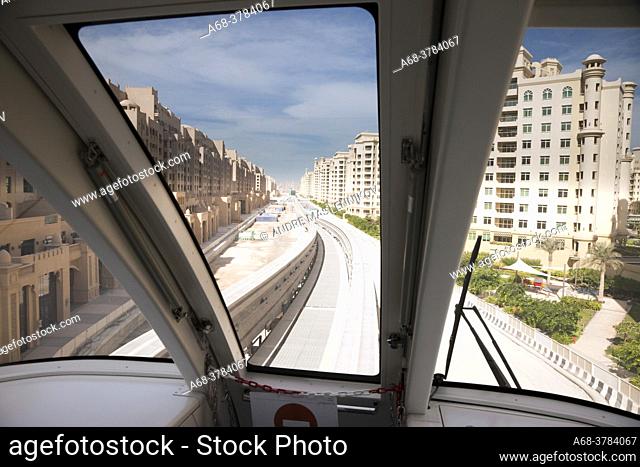 The new Metro in Dubai on Palm Islands