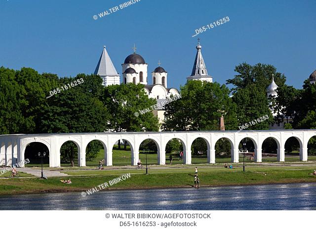 Russia, Novgorod Oblast, Veliky Novgorod, Yaroslavs Court, old city market arches