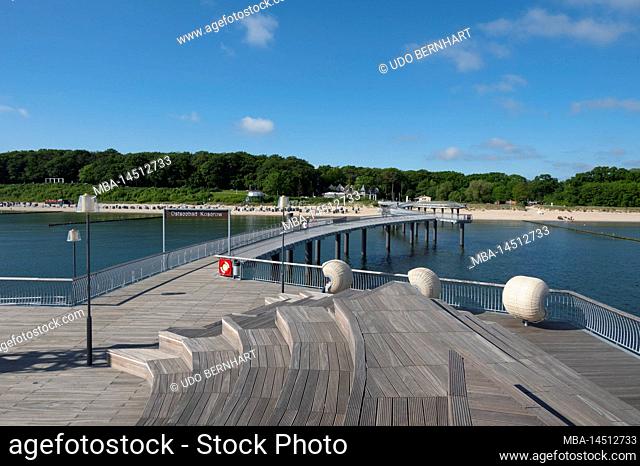 Germany, Mecklenburg-Western Pomerania, Baltic Sea, Pomeranian Bay, Usedom Island, Koserow Baltic Sea Resort, pier