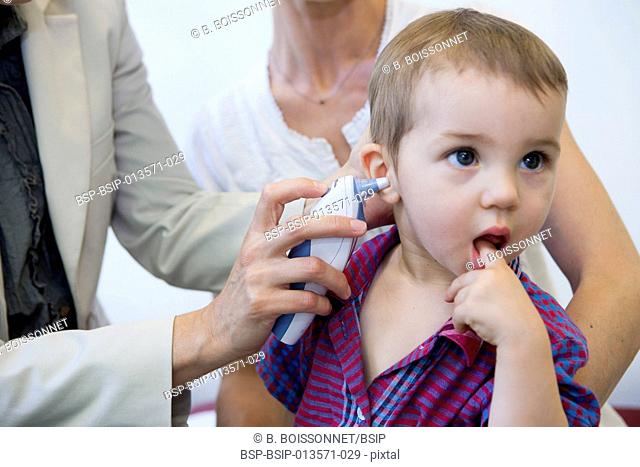 TEMPERATURE, CHILD 15-month-old child in consultation