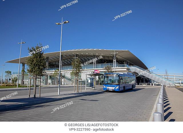 New Occitanie railway station, Montpellier, transport, city bus