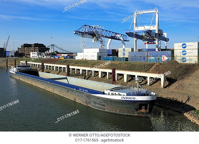Germany, Krefeld, Rhine, Lower Rhine, Rhineland, North Rhine-Westphalia, NRW, Rheinhafen Krefeld, Rhine harbour, Container Terminal, harbour master, port cranes